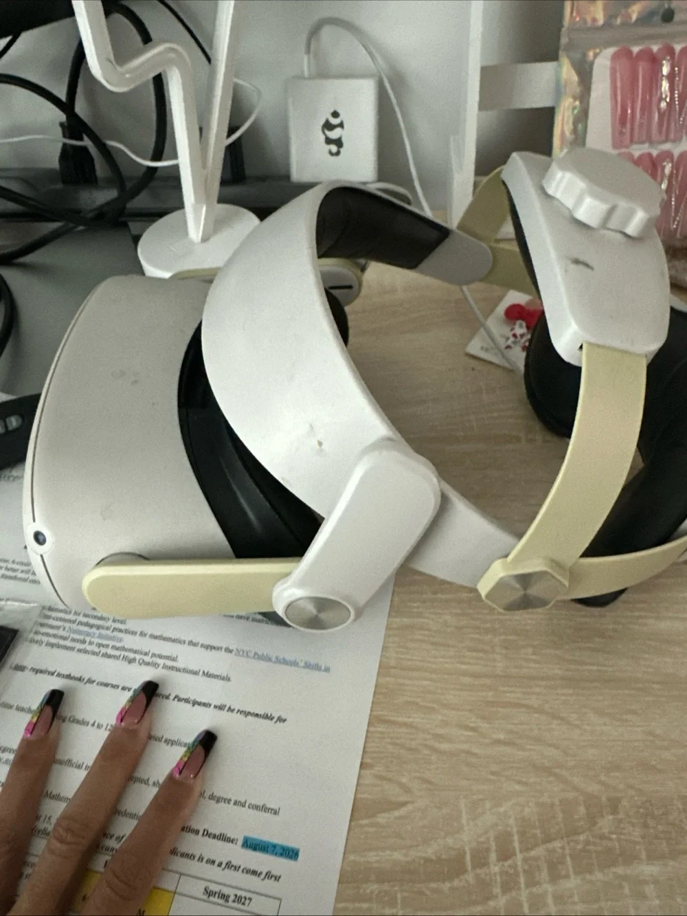 Oculus Standalone VR Headset in White with Black Trim
